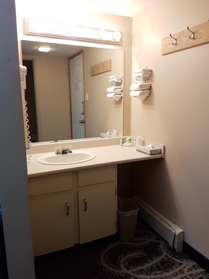 Garden Court Motel Manning Zewnętrze zdjęcie